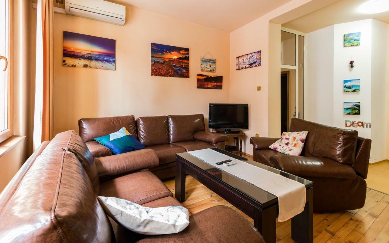 The Rocky House - Central & Private 2Bdr By Flat Mаnager Plovdiv Luaran gambar